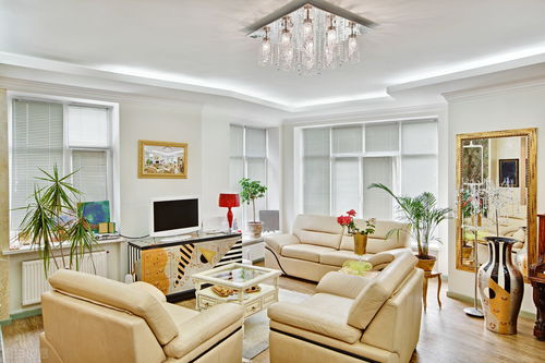 客廳吊頂裝修設(shè)計(jì)、燈具選擇與展覽服務(wù)指南